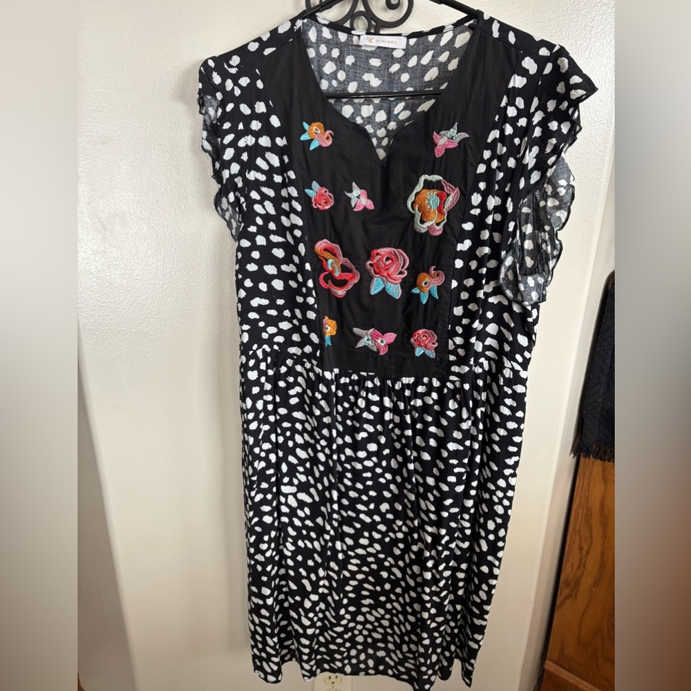 🎉Women’s size large dress with cap sleeve